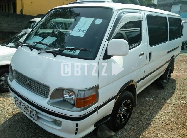 Toyota Hiace Dolphin 